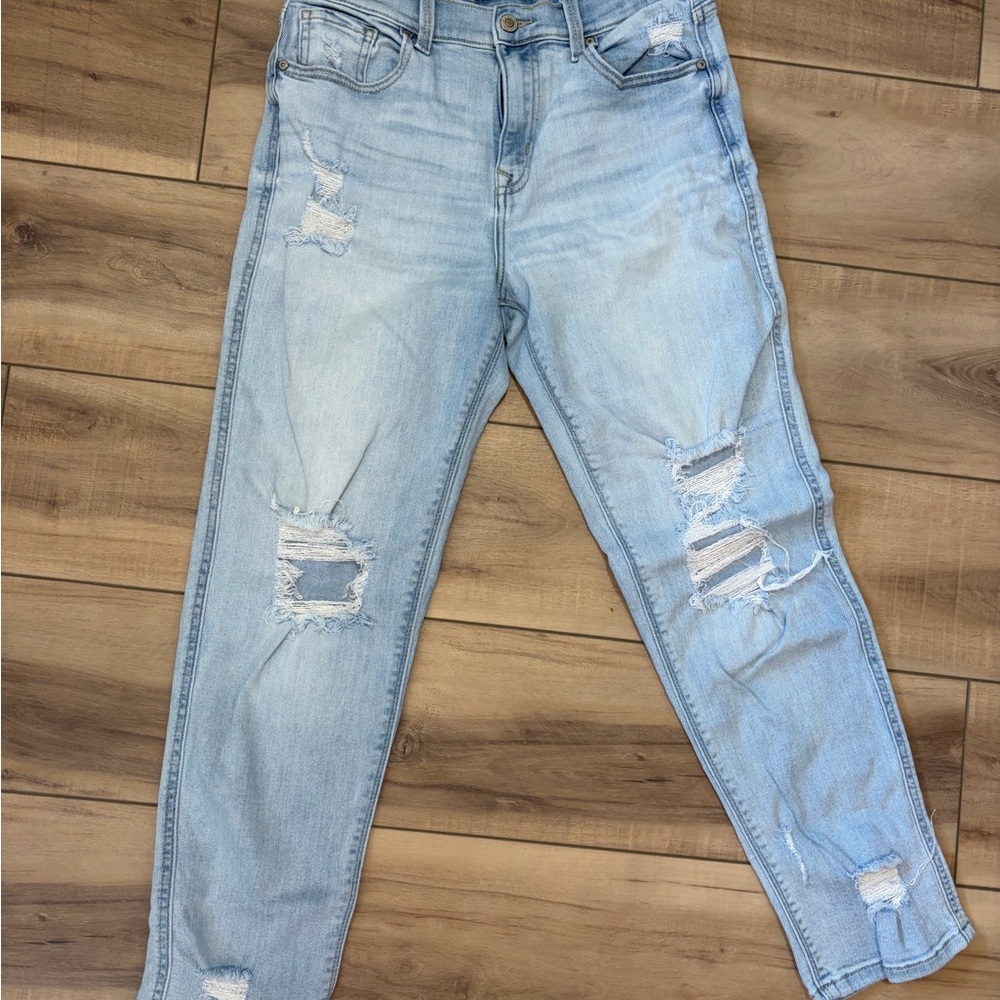 Eunina Light Blue Ripped Jeans